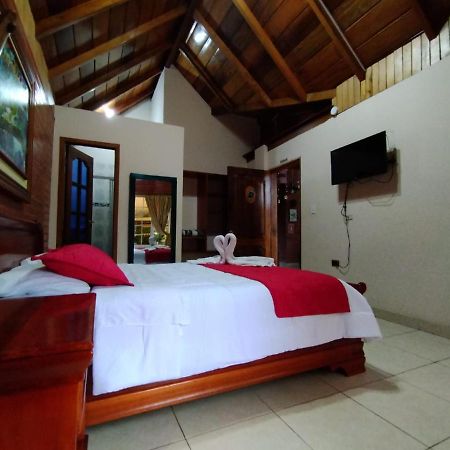Casa Cultural Mindo Hotel Bagian luar foto