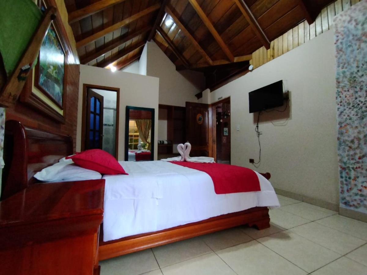 Casa Cultural Mindo Hotel Bagian luar foto