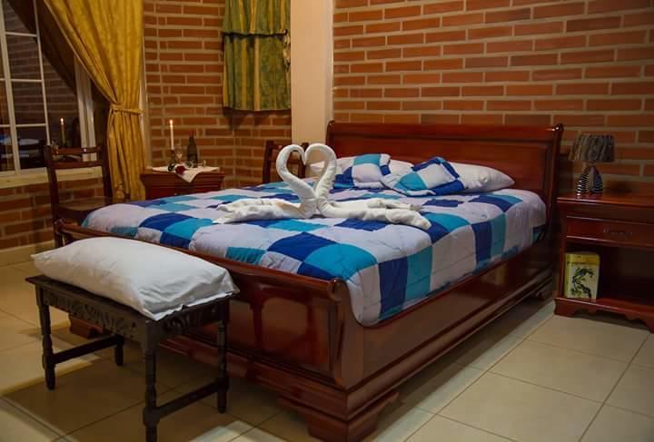 Casa Cultural Mindo Hotel Bagian luar foto
